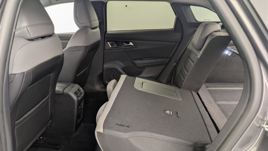 CITROEN C5 X PureTech 130 EAT8 Plus - ref: 1-369772 - Photo 4