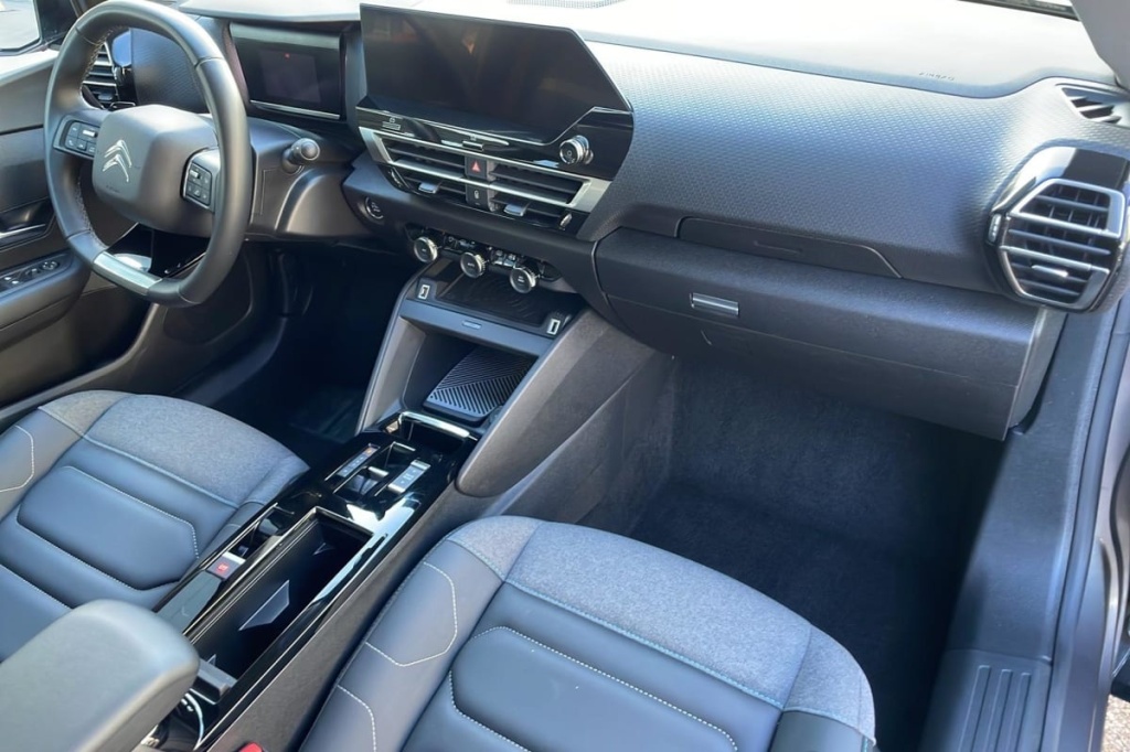 CITROEN C4 PureTech 130 EAT8 Max - ref: 1-369893 - Photo 11