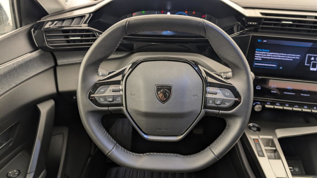 PEUGEOT 408 Hybrid 145 e-DCS6 Allure - ref: 1-369905 - Photo 14