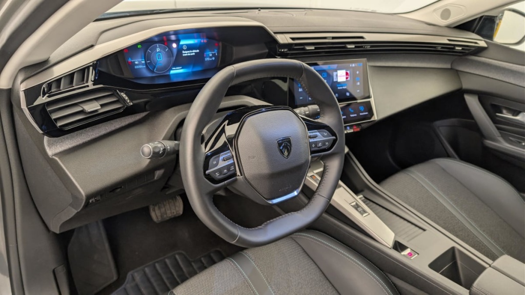 PEUGEOT 408 Hybrid 145 e-DCS6 Allure - ref: 1-369917 - Photo 15