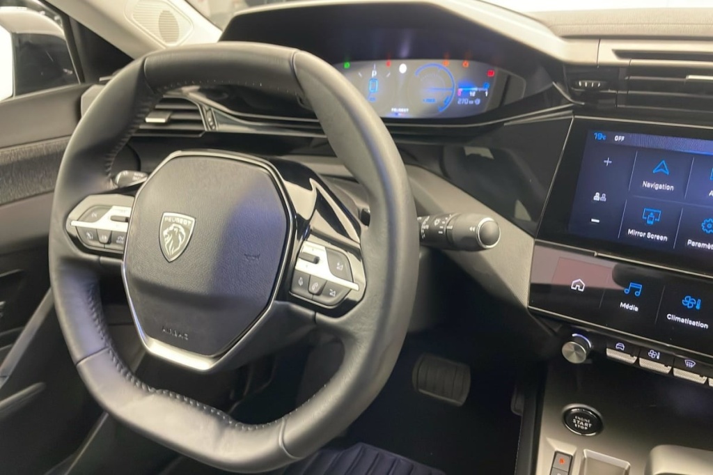 PEUGEOT 408 Hybrid 136 e-DCS6 Allure - ref: 1-369966 - Photo 15