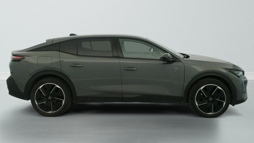 PEUGEOT 408 PHEV 225 e-EAT8 GT - ref: 1-369970 - Photo 8