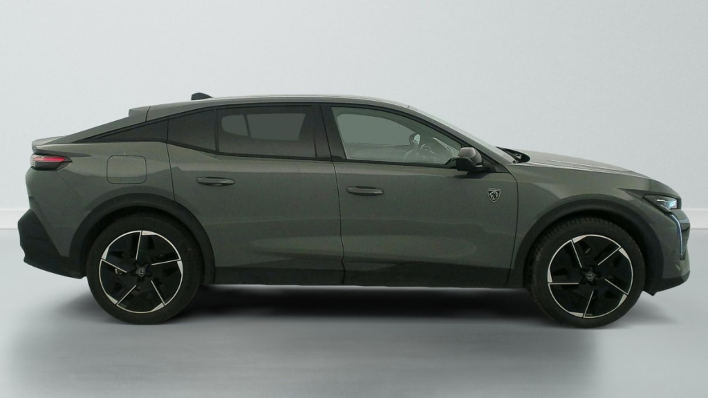 PEUGEOT 408 PHEV 225 e-EAT8 GT - ref: 1-369977 - Photo 8