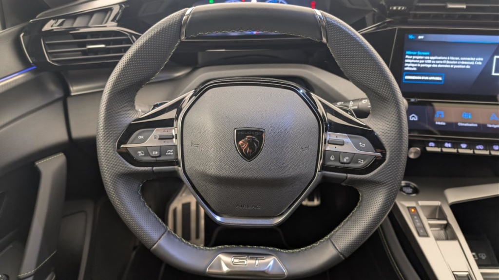 PEUGEOT 408 PHEV 225 e-EAT8 GT - ref: 1-369982 - Photo 14