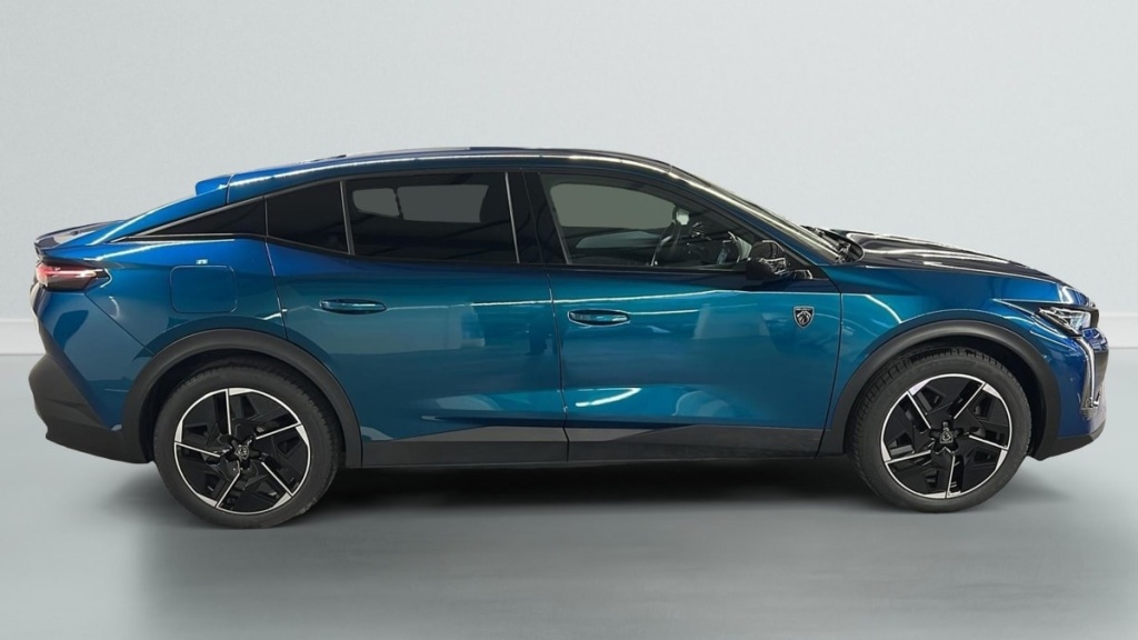 PEUGEOT 408 PHEV 225 e-EAT8 GT - ref: 1-369984 - Photo 8