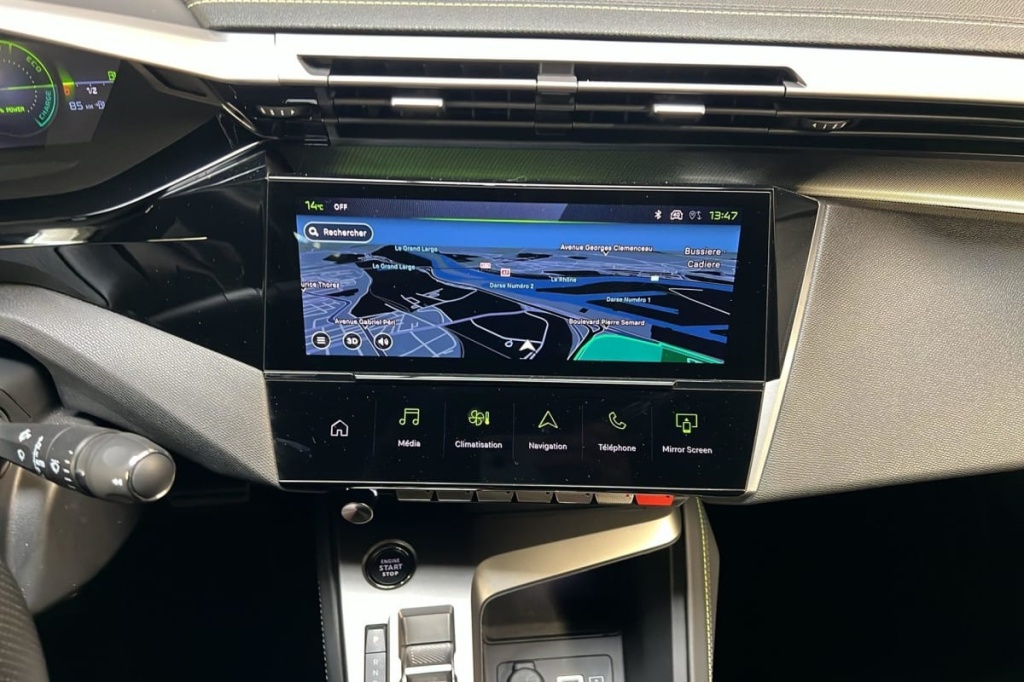 PEUGEOT 408 Hybrid 145 e-DCS6 GT - ref: 1-370025 - Photo 17