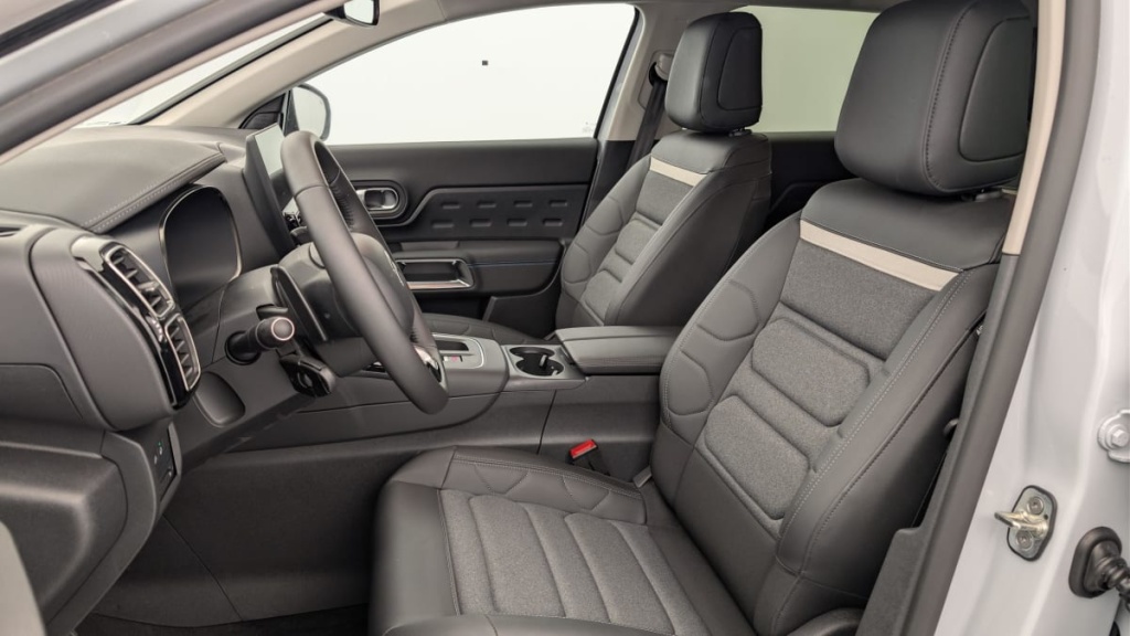 CITROEN C5 Aircross Hybride 136 e-DCS6 Max - ref: 1-370046 - Photo 16