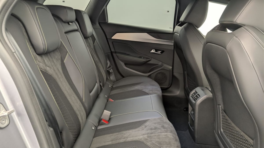 PEUGEOT 308 SW PHEV 225 e-EAT8 GT - ref: 1-370126 - Photo 10