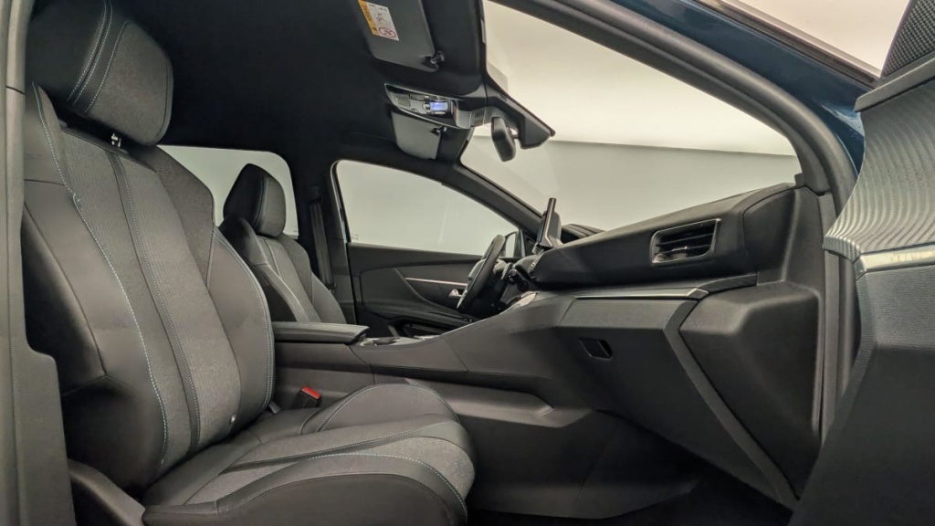 PEUGEOT 3008 Hybrid 180 e-EAT8 Allure Pack - ref: 1-370202 - Photo 9