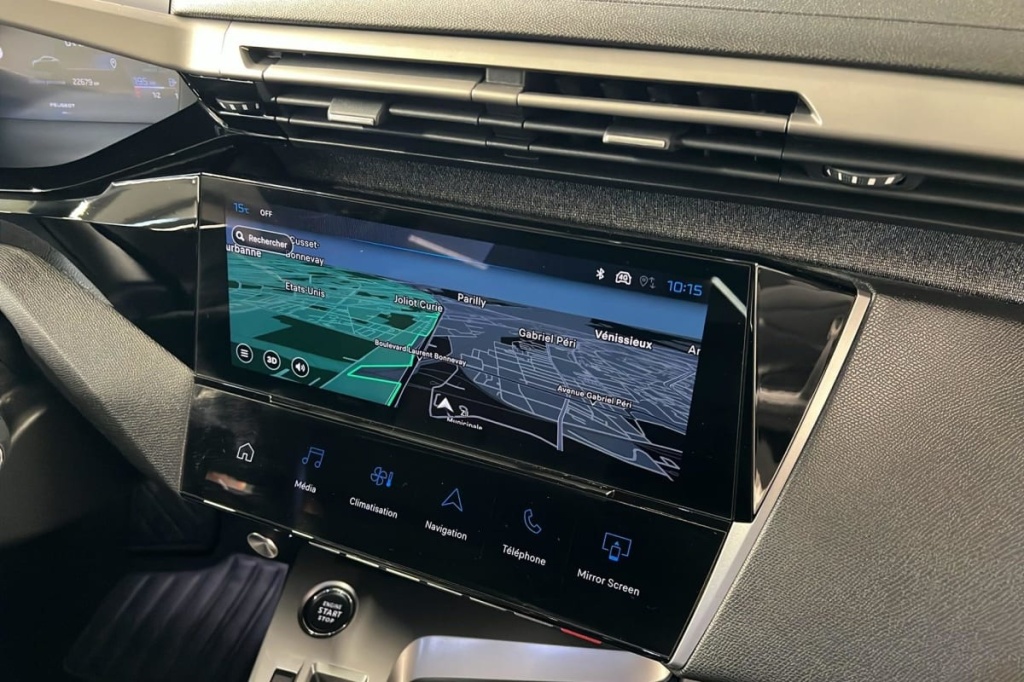 PEUGEOT 408 PHEV 180 e-EAT8 Allure - ref: 1-370272 - Photo 17