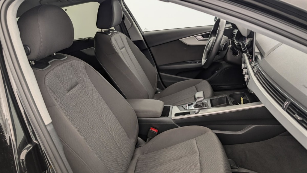 AUDI A4 Avant 35 TFSI 150 S tronic 7 Design - ref: 1-370302 - Photo 9