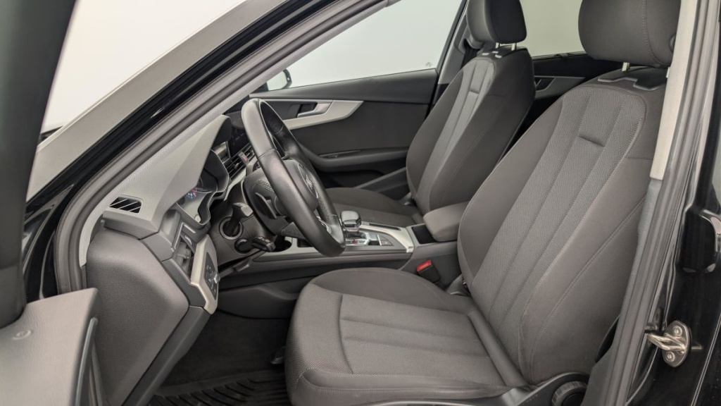 AUDI A4 Avant 35 TFSI 150 S tronic 7 Design - ref: 1-370303 - Photo 16