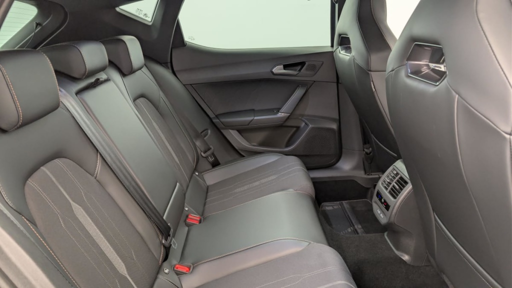 CUPRA Leon 1.4 E-HYBRID 204 CH DSG6 V - ref: 1-370669 - Photo 10