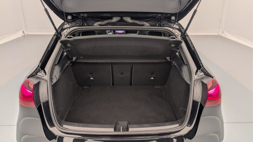 MERCEDES Classe A 180 7G-DCT AMG LINE - ref: 1-370700 - Photo 11