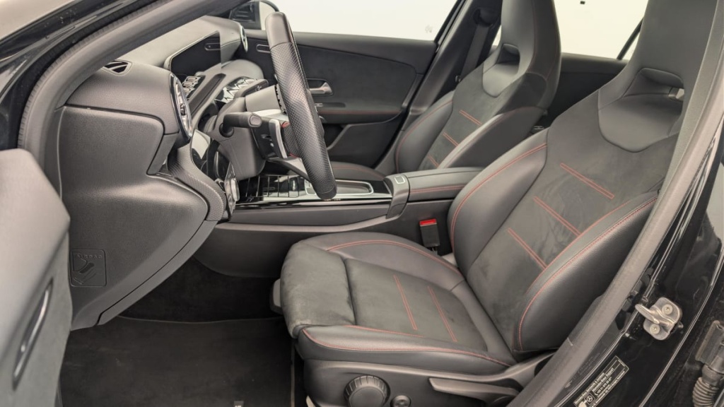 MERCEDES Classe A 180 7G-DCT AMG LINE - ref: 1-370700 - Photo 16