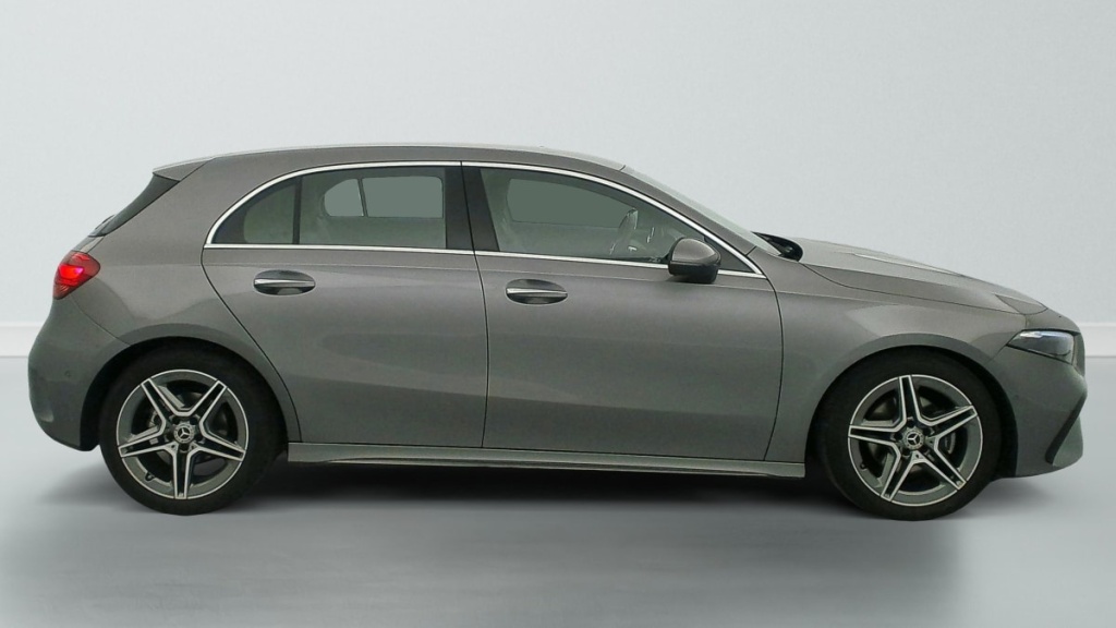 MERCEDES Classe A 180 7G-DCT AMG LINE - ref: 1-370701 - Photo 8