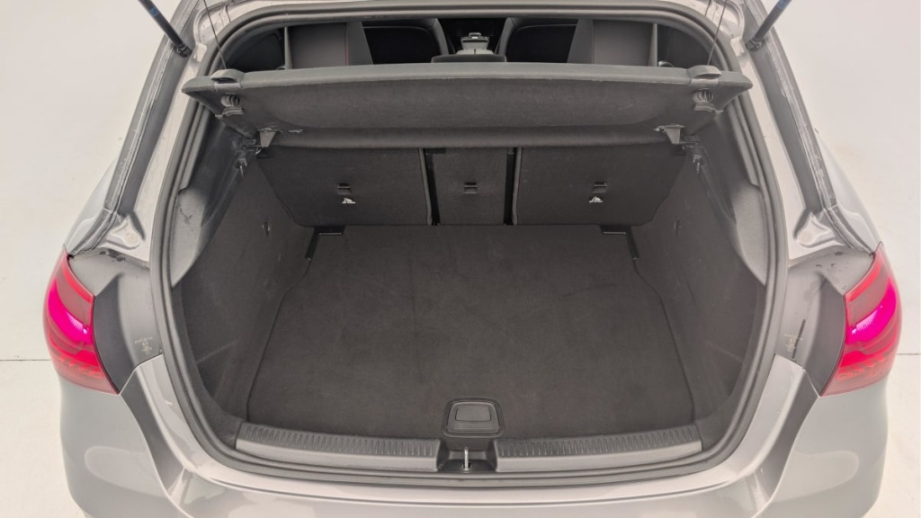 MERCEDES Classe A 180 7G-DCT AMG LINE - ref: 1-370702 - Photo 11