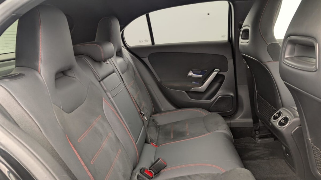 MERCEDES Classe A 180 7G-DCT AMG LINE - ref: 1-370705 - Photo 10