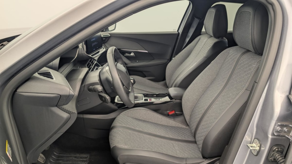 PEUGEOT 2008 100 S S BVM6 Allure - ref: 1-371285 - Photo 16