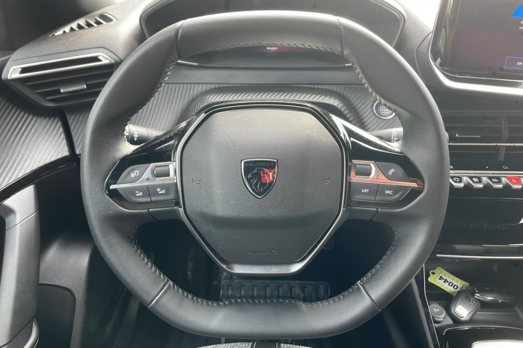 PEUGEOT 2008 100 S S BVM6 Allure - ref: 1-371300 - Photo 14
