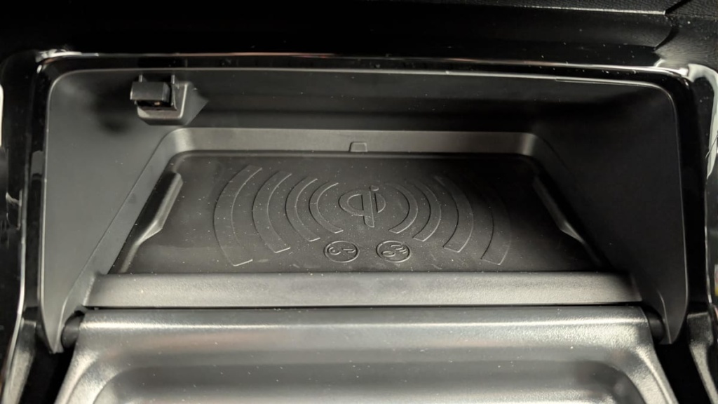 PEUGEOT 2008 Hybrid 145 e-DCS6 Allure - ref: 1-371329 - Photo 20