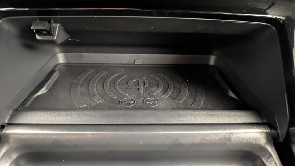 PEUGEOT 2008 Hybrid 145 e-DCS6 Allure - ref: 1-371344 - Photo 20