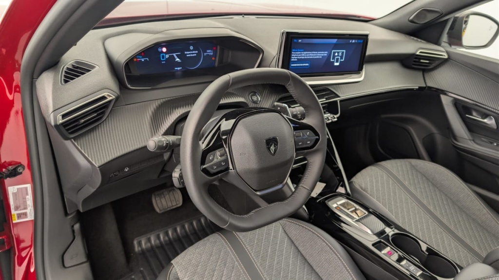 PEUGEOT 2008 Hybrid 145 e-DCS6 Allure - ref: 1-371419 - Photo 15