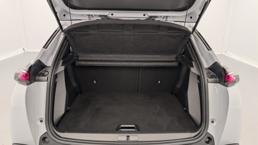 PEUGEOT 2008 Hybrid 145 e-DCS6 Allure - ref: 1-371441 - Photo 11