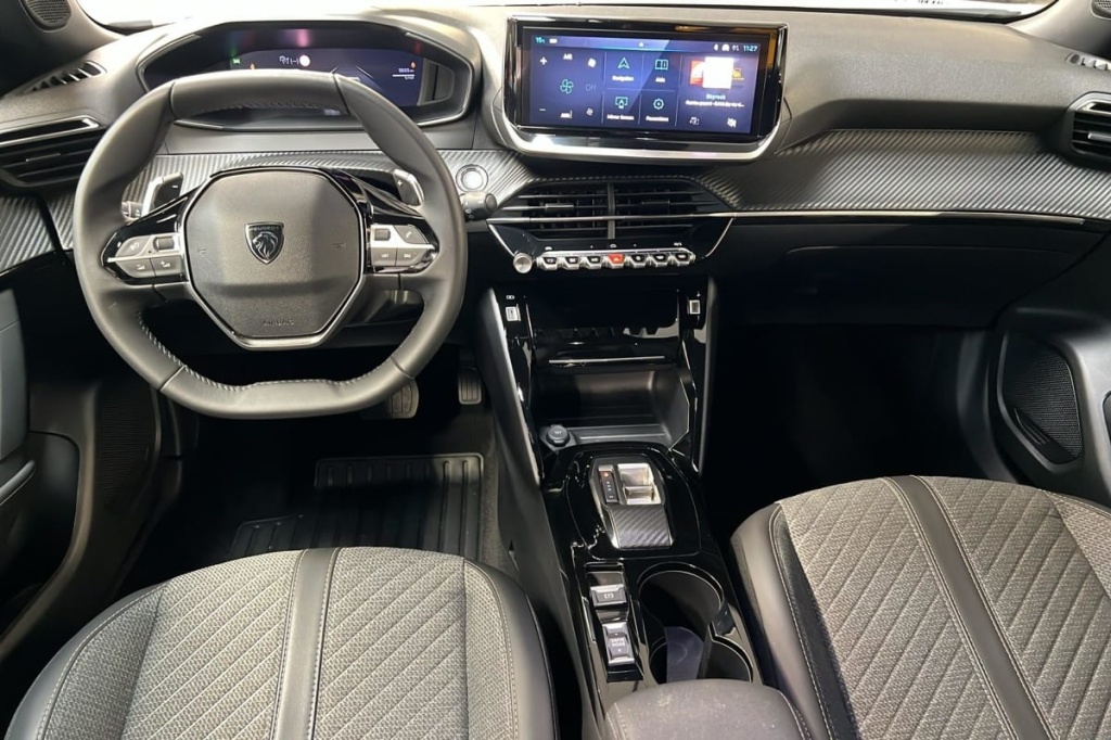 PEUGEOT 2008 Hybrid 145 e-DCS6 Allure - ref: 1-371457 - Photo 12