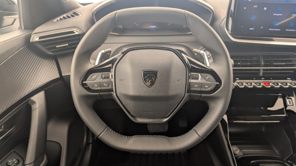 PEUGEOT 2008 Hybrid 145 e-DCS6 Allure - ref: 1-371656 - Photo 14