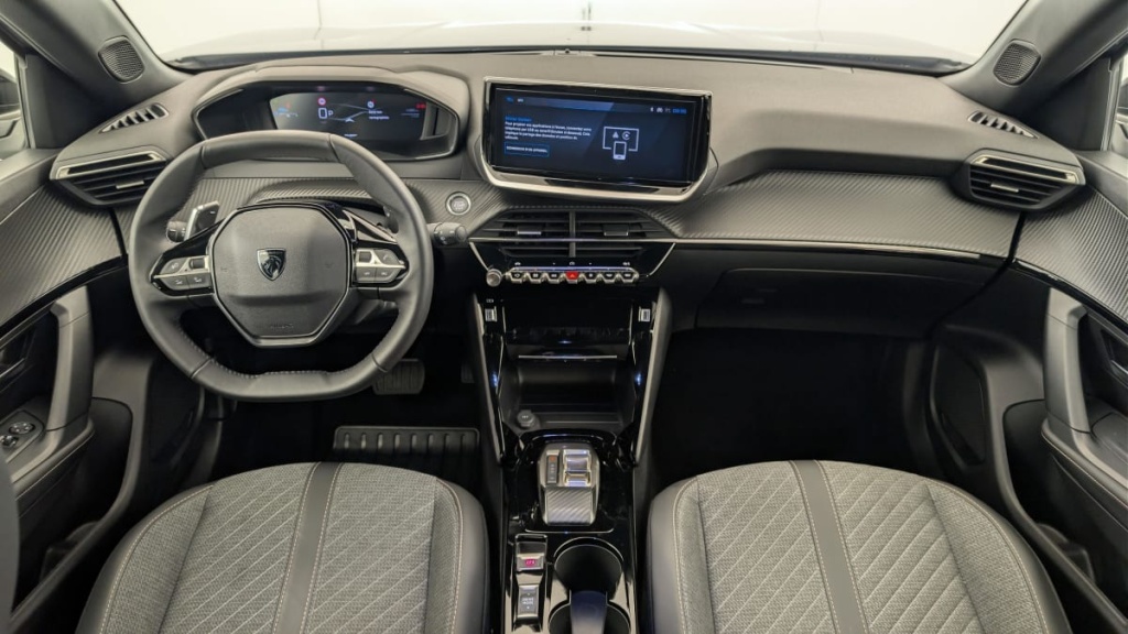 PEUGEOT 2008 Hybrid 145 e-DCS6 Allure - ref: 1-371698 - Photo 13