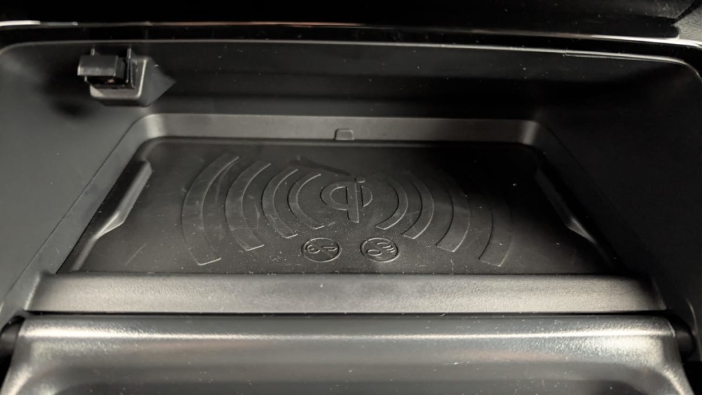 PEUGEOT 2008 Hybrid 145 e-DCS6 Allure - ref: 1-371737 - Photo 20