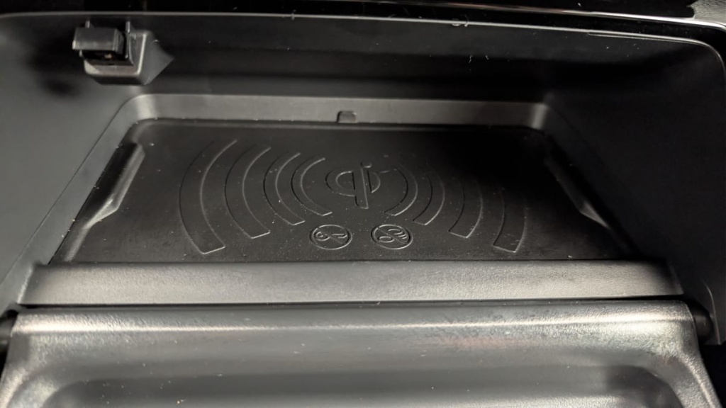 PEUGEOT 2008 Hybrid 145 e-DCS6 Allure - ref: 1-371743 - Photo 20