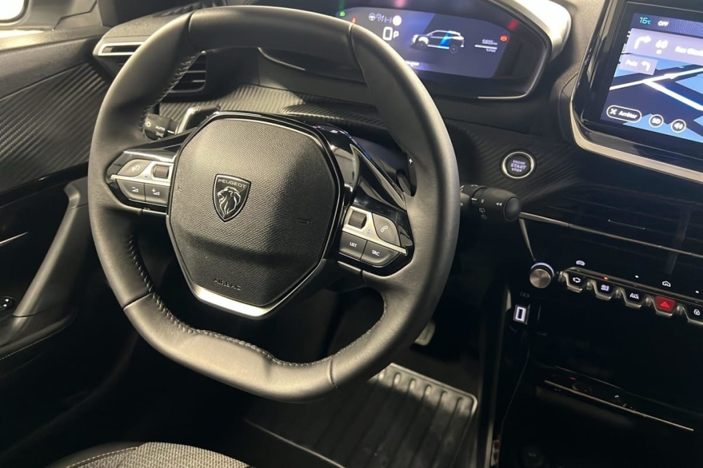 PEUGEOT 2008 Hybrid 145 e-DCS6 Allure - ref: 1-371769 - Photo 15