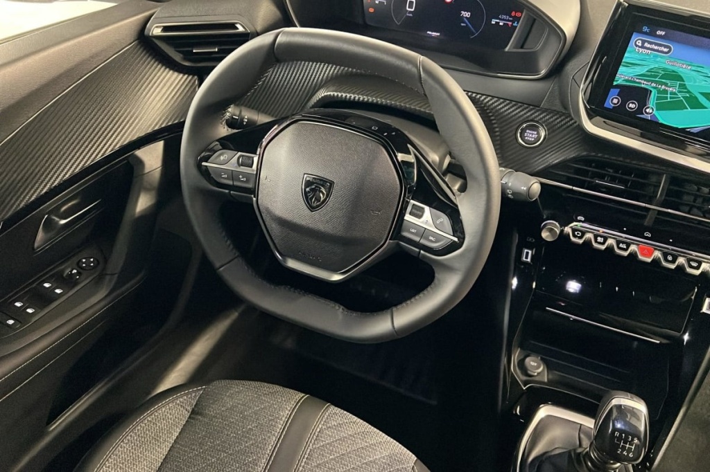 PEUGEOT 2008 100 S S BVM6 Allure - ref: 1-371863 - Photo 13