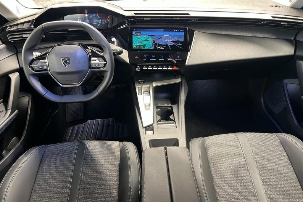 PEUGEOT 308 SW Hybrid 145 e-DCS6 Allure - ref: 1-371908 - Photo 12