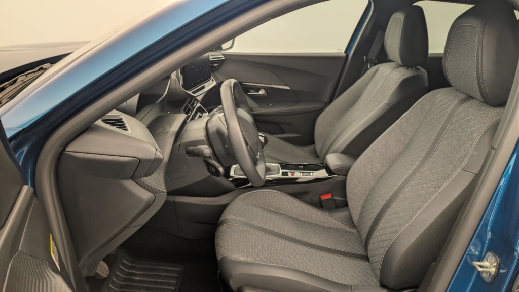 PEUGEOT 2008 100 S S BVM6 Allure - ref: 1-371972 - Photo 16