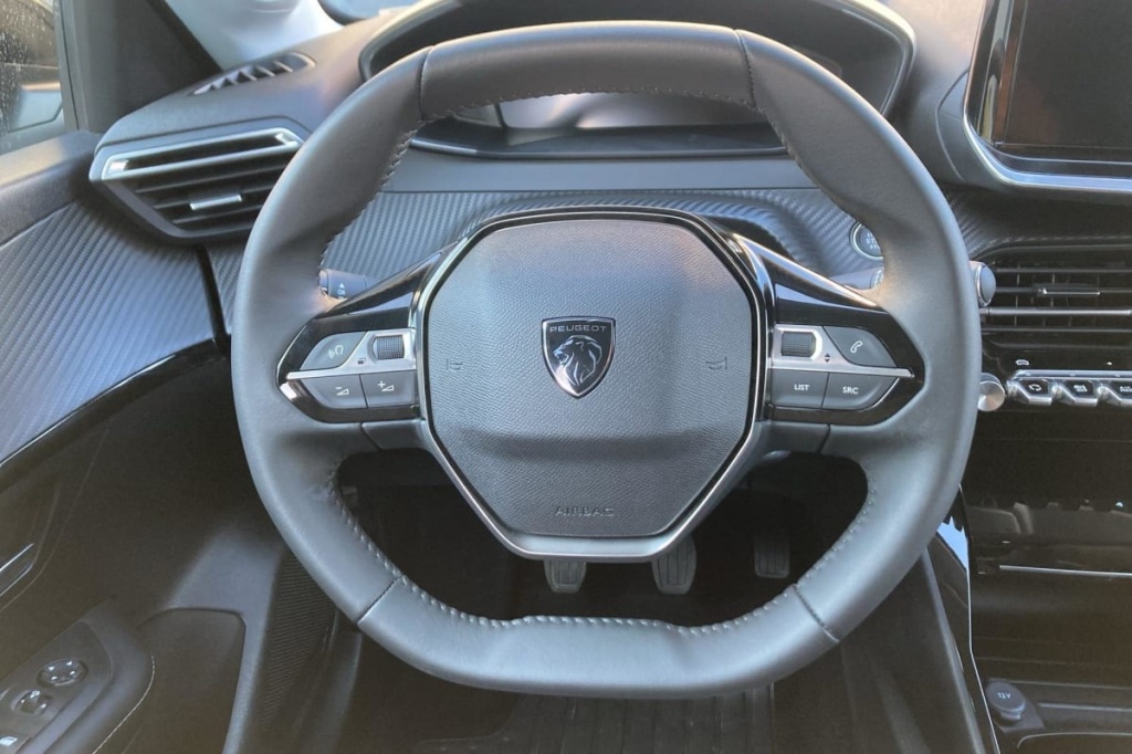 PEUGEOT 208 100 S S BVM6 Allure - ref: 1-372046 - Photo 14