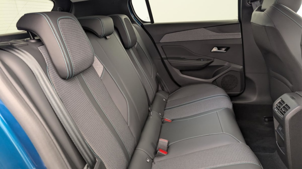 PEUGEOT 308 Hybrid 145 e-DCS6 Allure - ref: 1-372049 - Photo 10