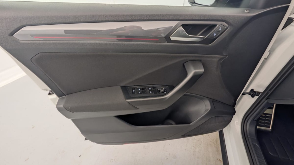 VOLKSWAGEN T-Roc 1.5 TSI 150 EVO START STOP BVM6 CARAT - ref: 1-372305 - Photo 17
