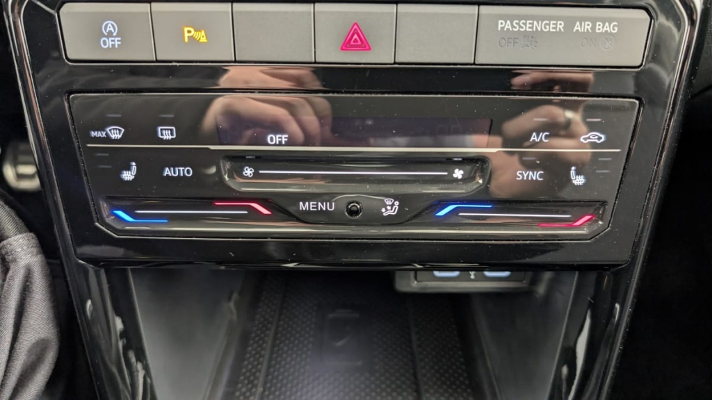 VOLKSWAGEN T-Cross 1.0 TSI 116 Start Stop BVM6 Life - ref: 1-372543 - Photo 19