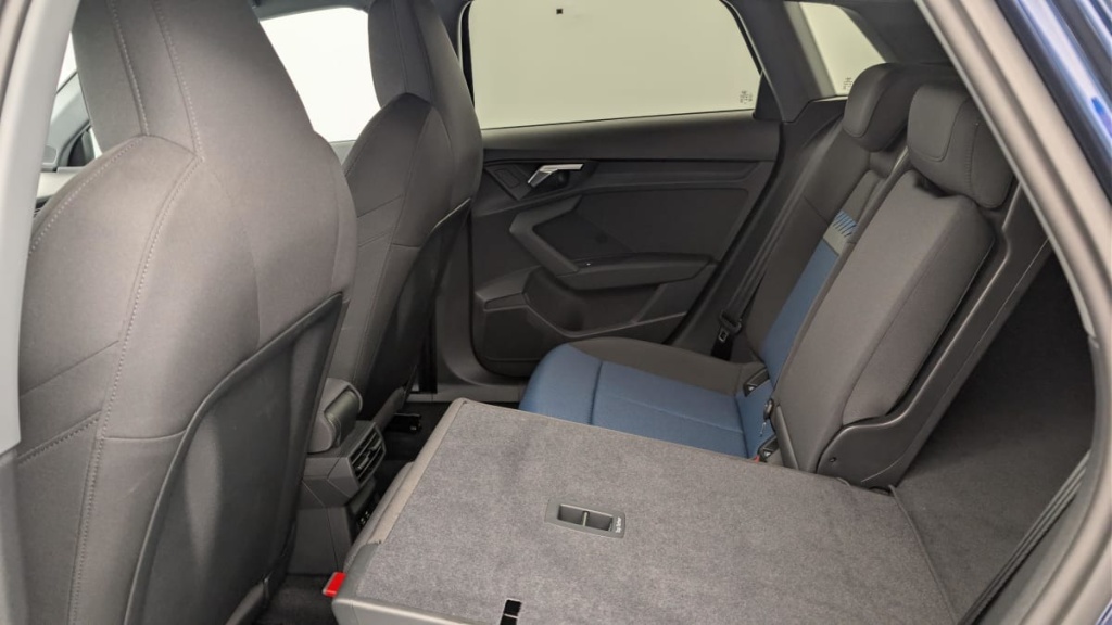 AUDI A3 Sportback 30 TDI 116 Design - ref: 1-372646 - Photo 12