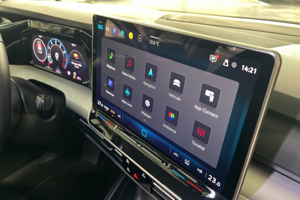 VOLKSWAGEN Golf 1.5 TSI EVO2 116 BVM6 LIFE PLUS - ref: 1-372742 - Photo 17