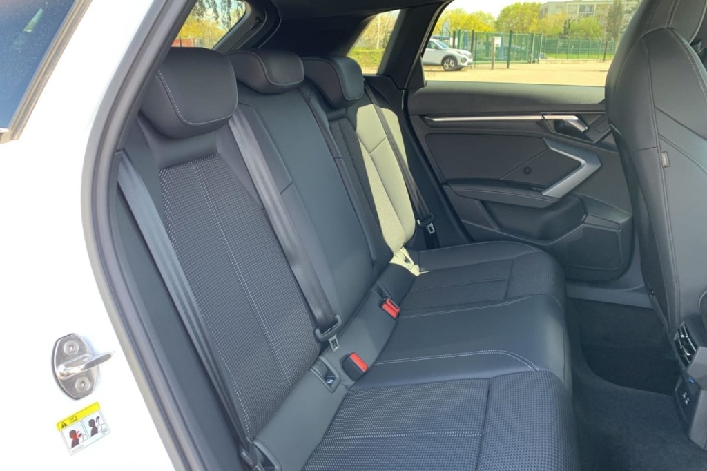 AUDI A3 Sportback 45 TFSI E HYBRIDE RECHARGEABLE 272 S TRONIC 6 S LINE - ref: 1-372759 - Photo 10