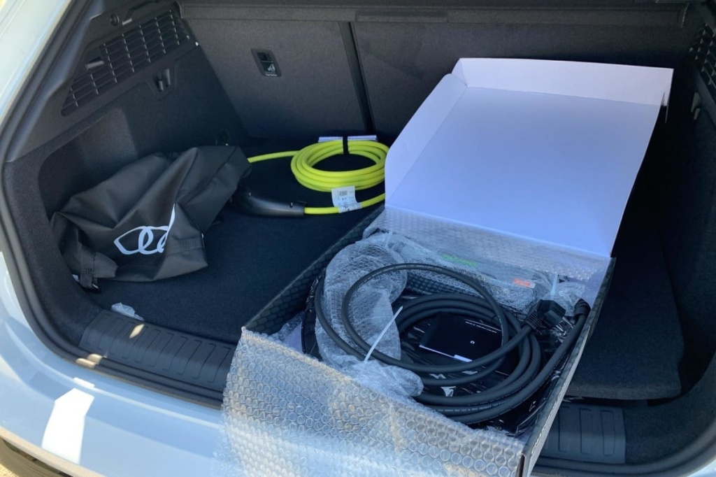 AUDI A3 Sportback 45 TFSI E HYBRIDE RECHARGEABLE 272 S TRONIC 6 S LINE - ref: 1-372759 - Photo 14