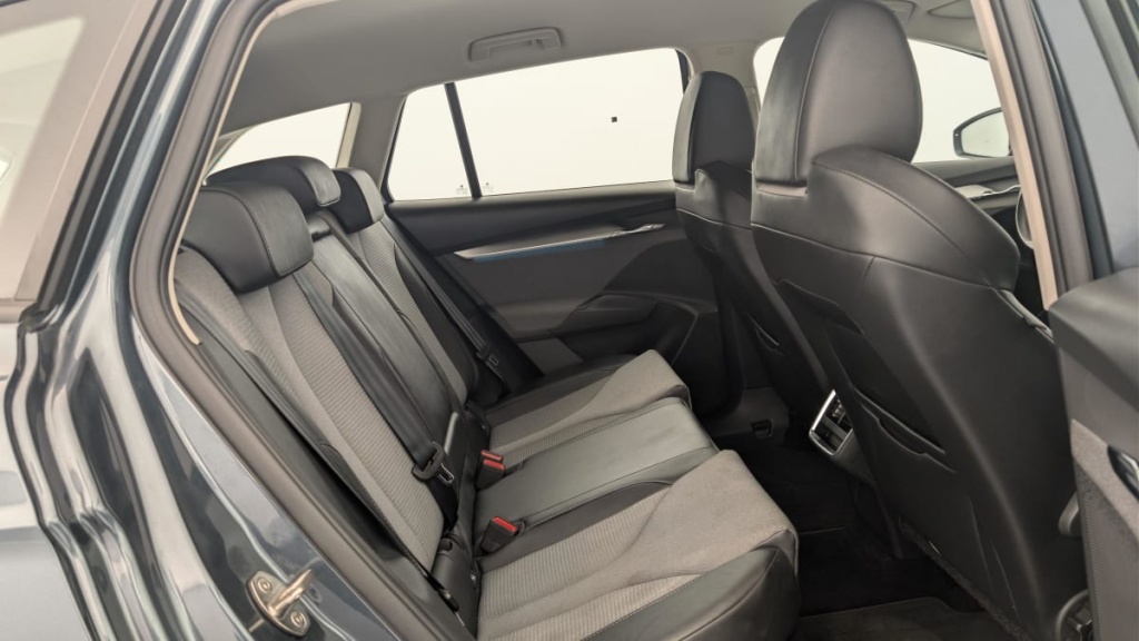 SKODA Enyaq iV 50 - ref: 1-373446 - Photo 10