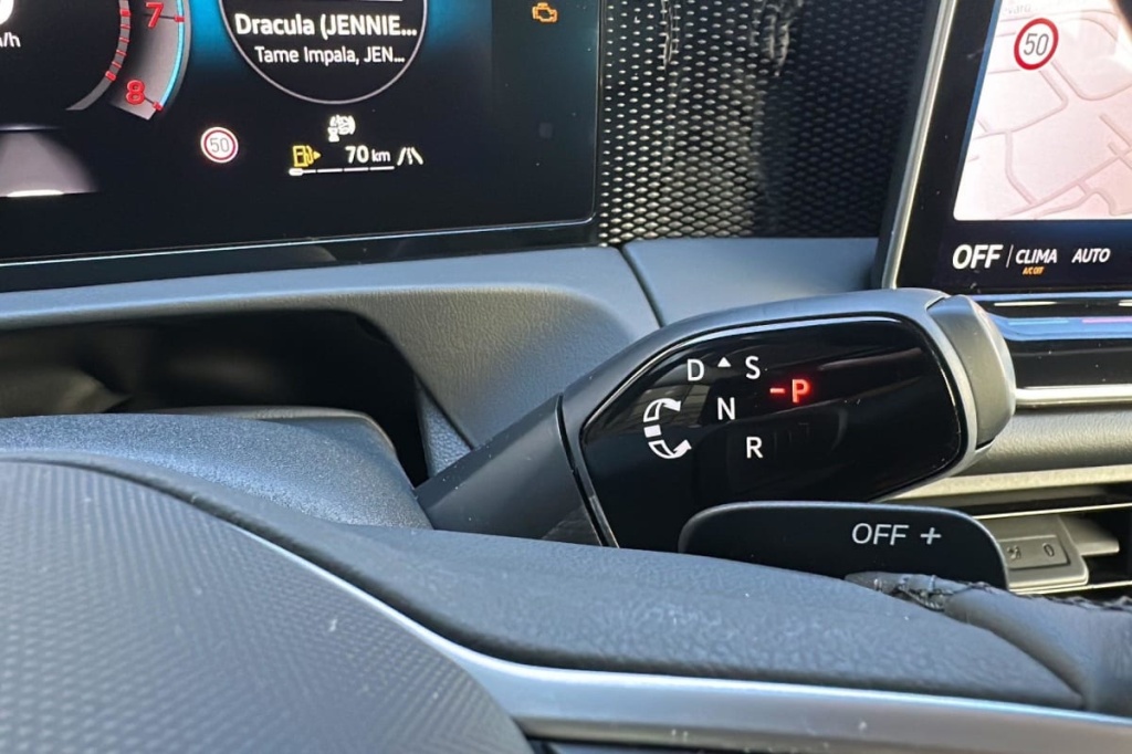 VOLKSWAGEN Tiguan 1.5 eTSI 131ch DSG7 Life Plus - ref: 1-374219 - Photo 16