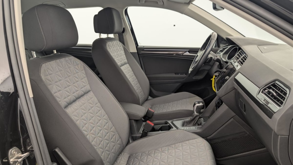 VOLKSWAGEN Tiguan 2.0 TDI 150ch DSG7 Life - ref: 1-374248 - Photo 9