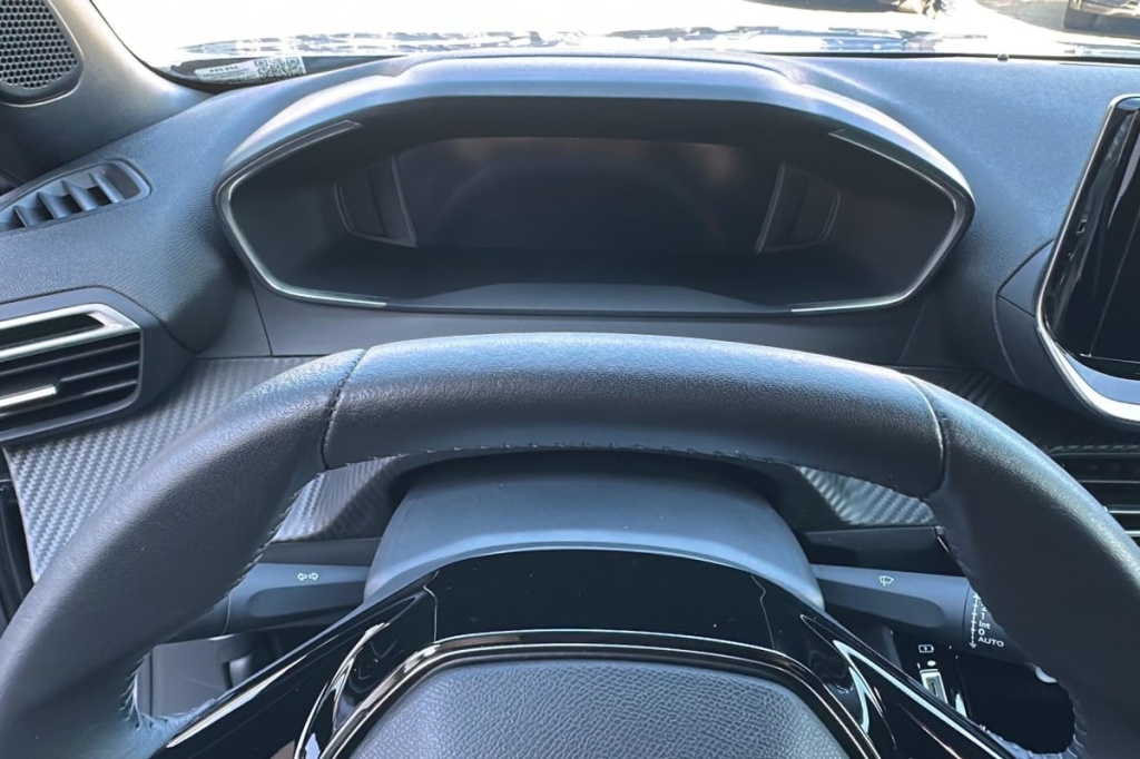 PEUGEOT 2008 50 kWh 136 ch Allure - ref: 1-374754 - Photo 13