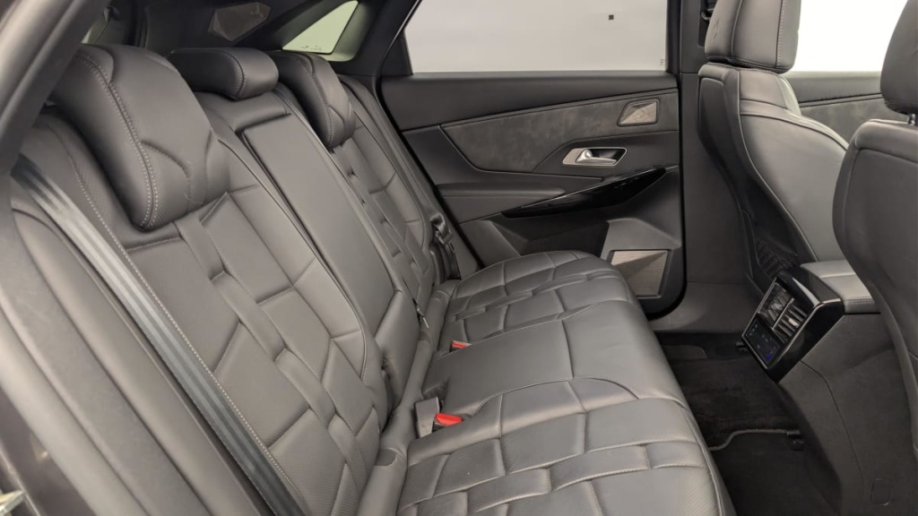 DS DS7 Crossback Hybride E-Tense 300 EAT8 4x4 Rivoli - ref: 1-374763 - Photo 10